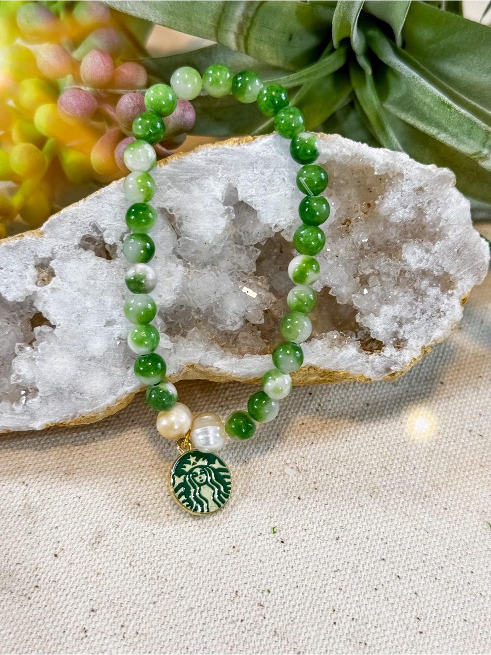 NWT Green Colored Quartz & Freshwater Pearl Starbucks Stretch Bracelet